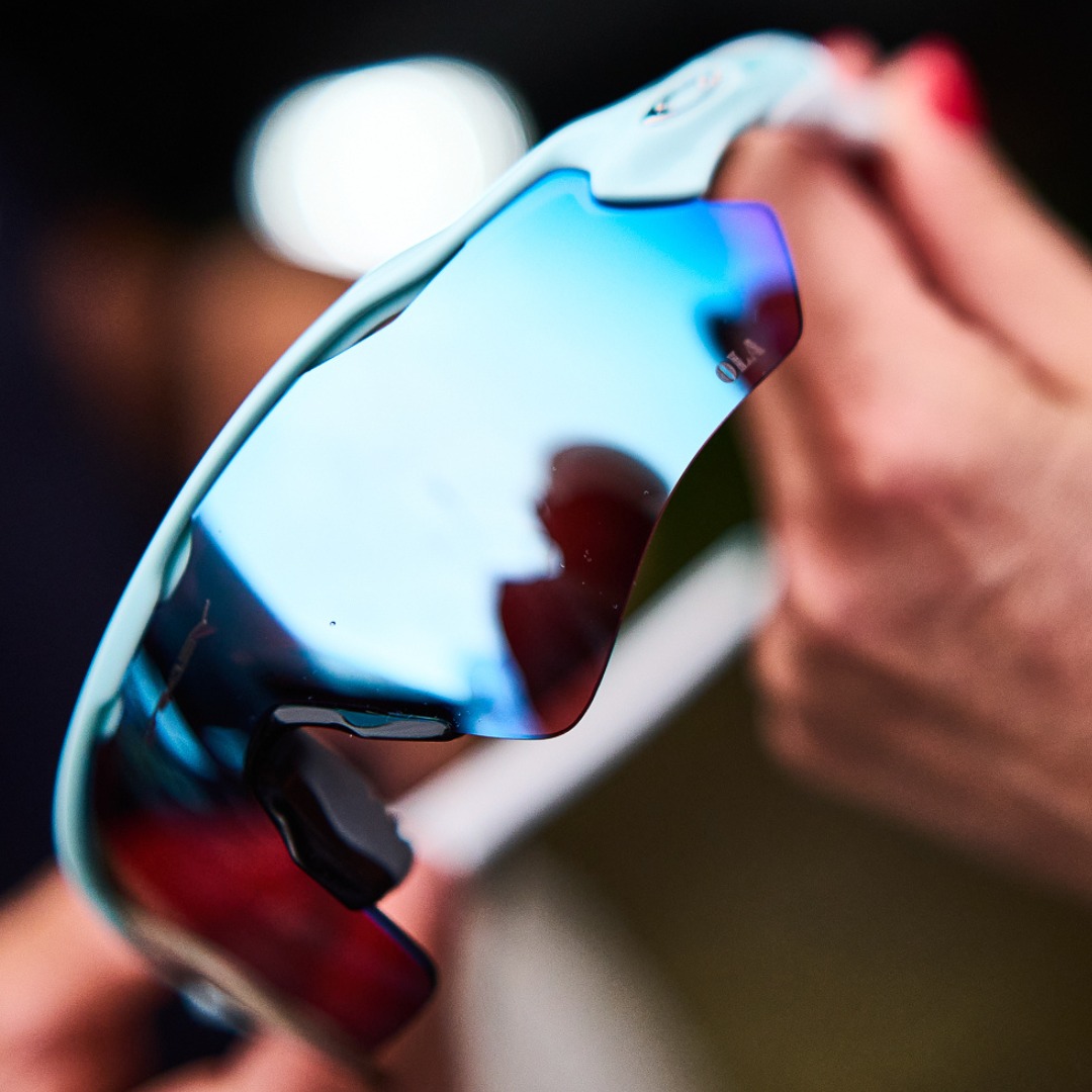 Okulary Oakley Custom — personalizacja w Unique Boutique